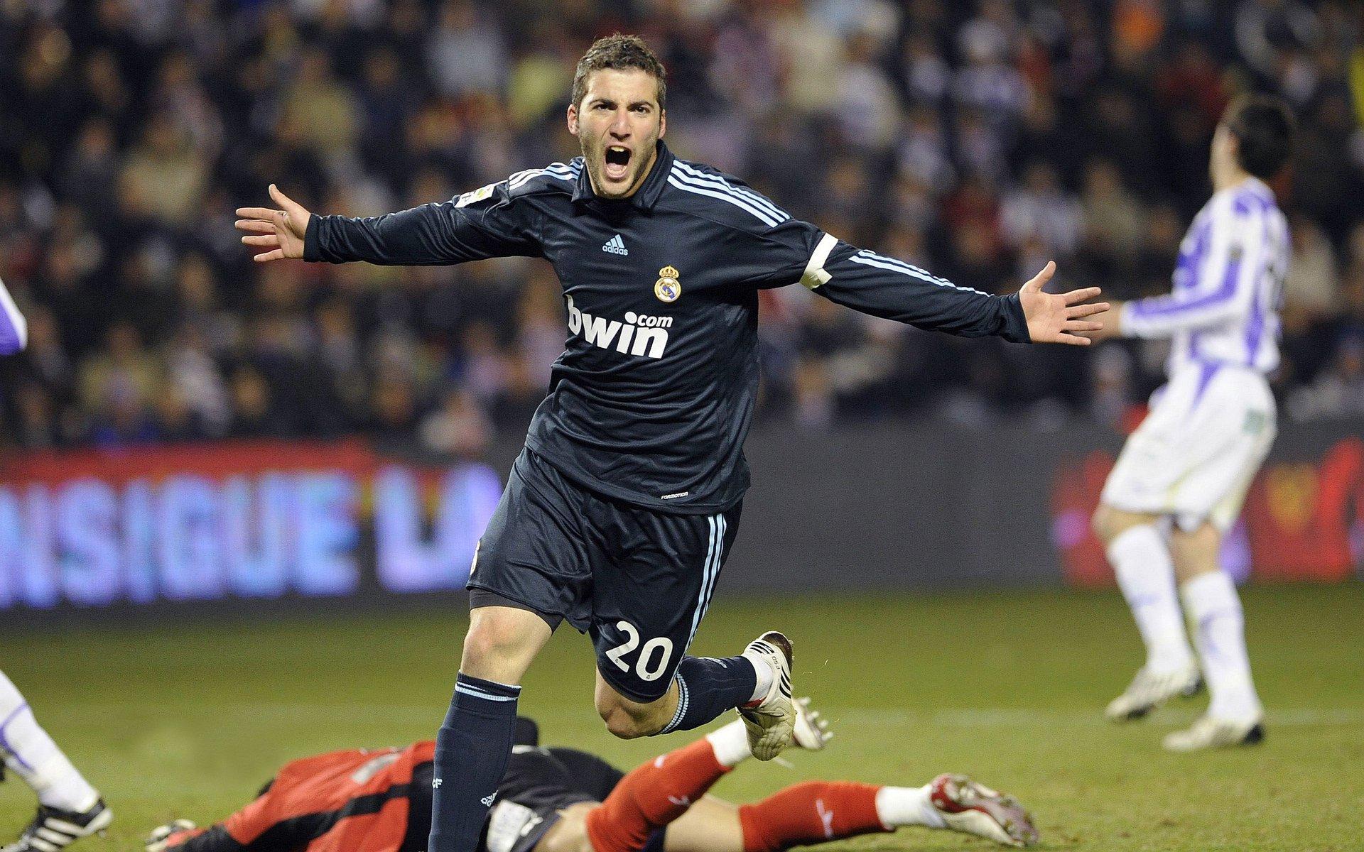 若昂-马里奥深情告白，披上尤文战袍是梦想成真，盛赞洛卡特利视野非凡