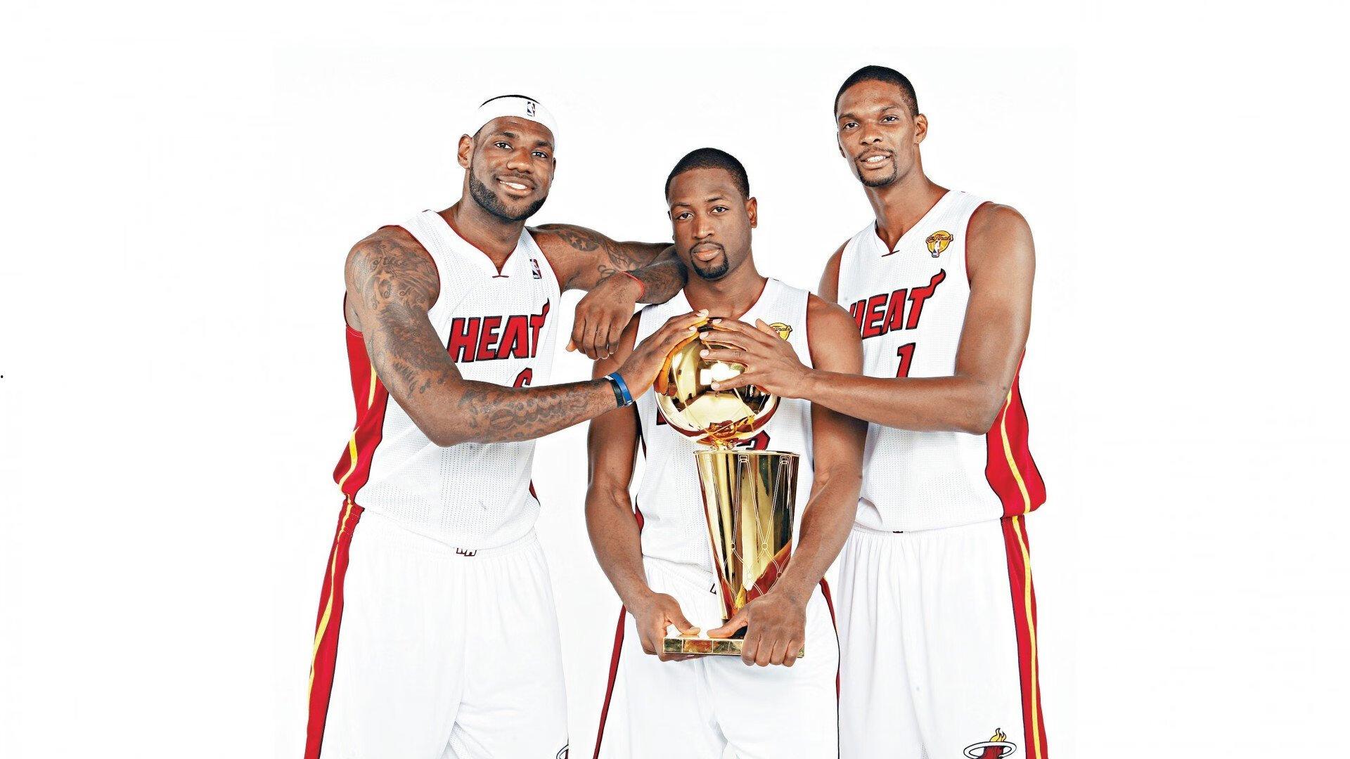 苏亚雷斯坦言，若当年坚守巴萨，内马尔早已捧起金球奖